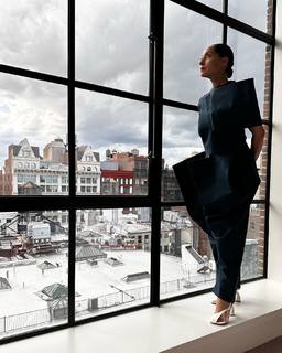 Tracee Ellis Ross feet photo thumbnail