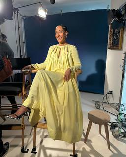 Tracee Ellis Ross feet photo thumbnail