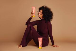 Tracee Ellis Ross feet photo thumbnail