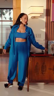 Tracee Ellis Ross feet photo thumbnail