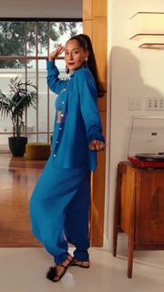 Tracee Ellis Ross feet photo thumbnail