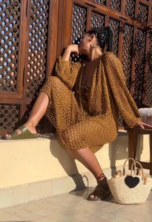 Tracee Ellis Ross feet photo thumbnail