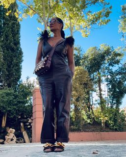 Tracee Ellis Ross feet photo thumbnail