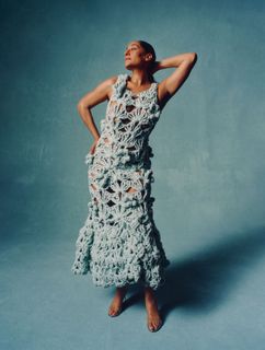 Tracee Ellis Ross feet photo thumbnail