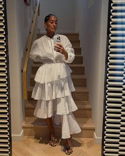 Tracee Ellis Ross feet photo thumbnail