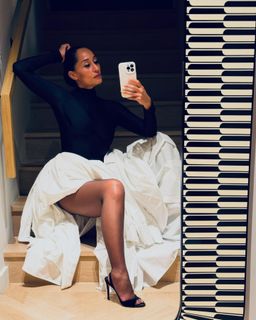 Tracee Ellis Ross feet photo 6