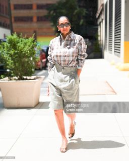 Tracee Ellis Ross feet photo 7