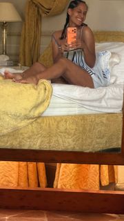 Tracee Ellis Ross feet photo 9