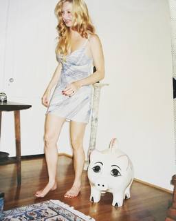 Traci Lords feet photo thumbnail