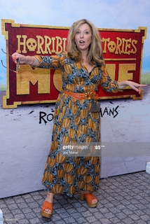 Tracy-Ann Oberman feet photo 2