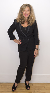 Tracy-Ann Oberman feet photo 17