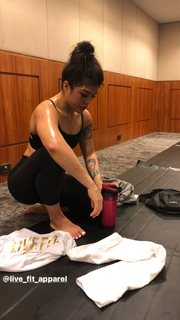 Tracy Cortez feet photo thumbnail