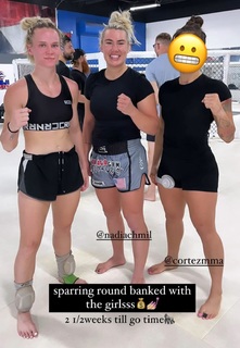 Tracy Cortez feet photo thumbnail