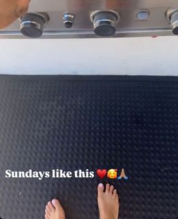 Tracy Cortez feet photo thumbnail