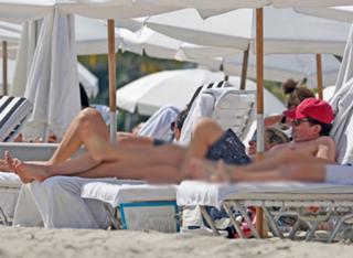 Tracy Pollan feet photo 14