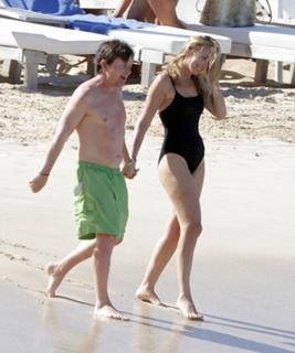 Tracy Pollan feet photo 10