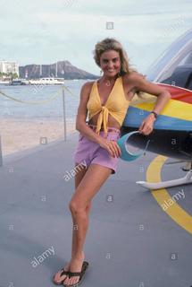 Tracy Scoggins feet photo 3