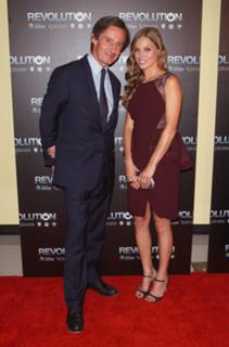 Tracy Spiridakos feet photo thumbnail