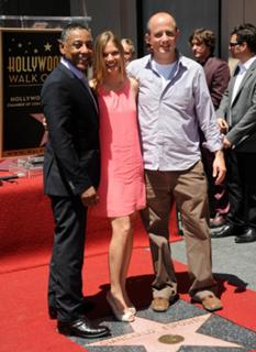 Tracy Spiridakos feet photo thumbnail