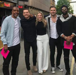 Tracy Spiridakos feet photo thumbnail