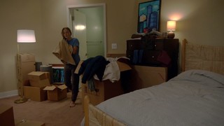 Tracy Spiridakos feet photo thumbnail