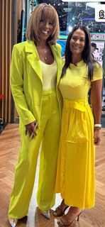 Tracy Wolfson feet photo thumbnail