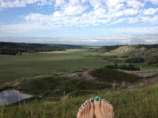 Tricia Helfer feet photo thumbnail