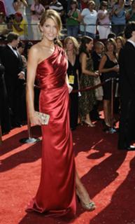 Tricia Helfer feet photo thumbnail