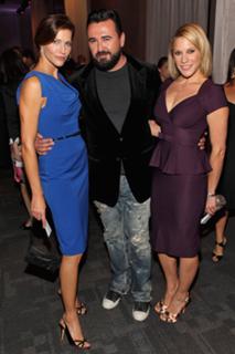 Tricia Helfer feet photo thumbnail