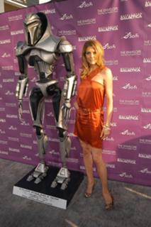 Tricia Helfer feet photo thumbnail