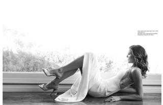 Tricia Helfer feet photo thumbnail