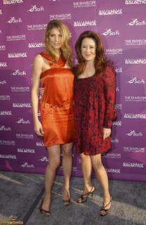 Tricia Helfer feet photo thumbnail