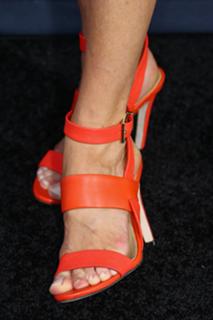 Tricia Helfer feet photo thumbnail