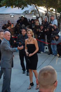 Tricia Helfer feet photo thumbnail