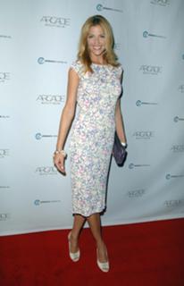 Tricia Helfer feet photo thumbnail