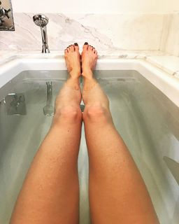 Tricia Helfer feet photo thumbnail