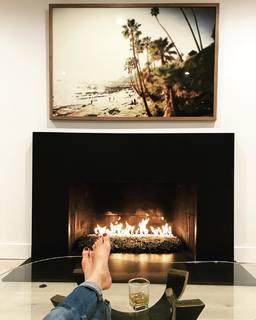 Tricia Helfer feet photo thumbnail
