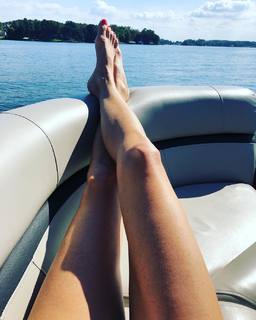 Tricia Helfer feet photo thumbnail