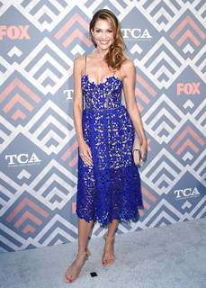 Tricia Helfer feet photo thumbnail
