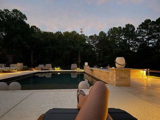 Tricia Helfer feet photo thumbnail