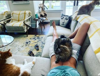 Tricia Helfer feet photo thumbnail