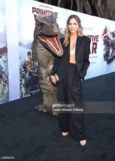 Tricia Helfer feet photo thumbnail