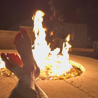 Tricia Helfer feet photo 4
