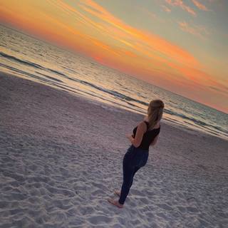 Tricia Whitaker feet photo 11