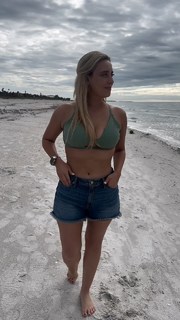 Tricia Whitaker feet photo 4