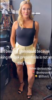 Tricia Whitaker feet photo 12