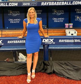 Tricia Whitaker feet photo 1