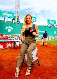 Tricia Whitaker feet photo 18