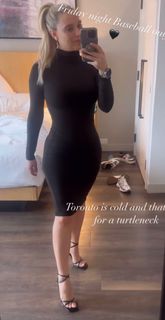 Tricia Whitaker feet photo 20