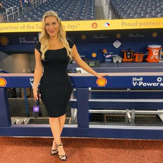 Tricia Whitaker feet photo 1